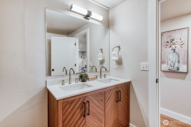 30004 47th Place S, Auburn, WA 98001