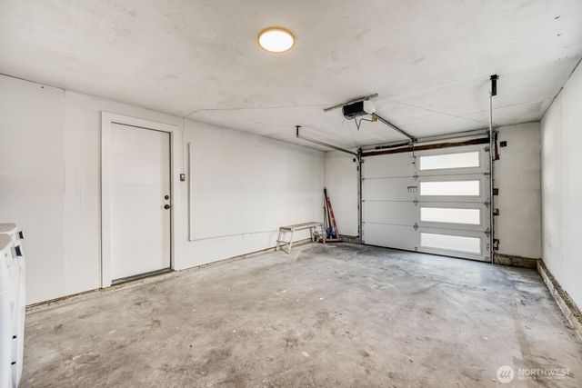 30004 47th Place S, Auburn, WA 98001