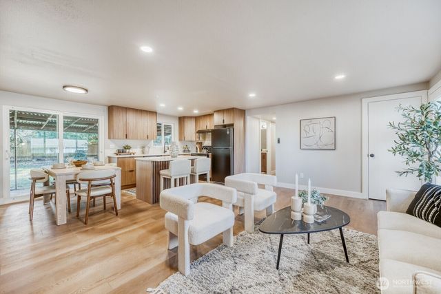 30004 47th Place S, Auburn, WA 98001