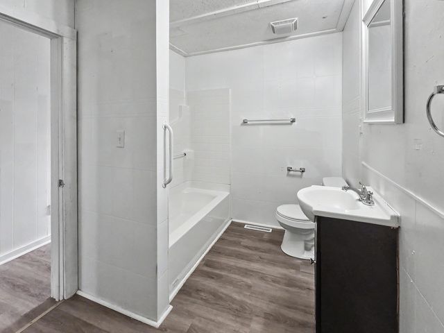 1408 N Forest Avenue, Springfield, MO 65802