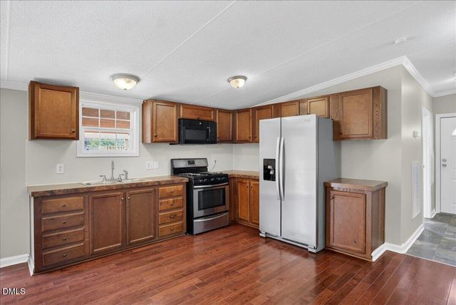 145 Hunter Lane, Henderson, NC 27537