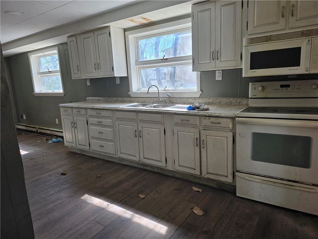 708 Lookout Avenue, Charleroi Boro, PA 15022