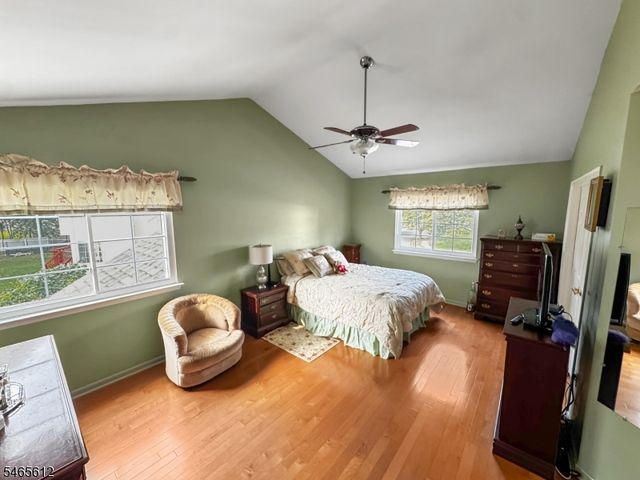 174 Buttonwood Dr, Piscataway Twp., NJ 08854