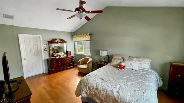 174 Buttonwood Dr, Piscataway Twp., NJ 08854