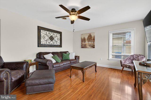 289 BUTTONWOOD DR, Elizabethtown, PA 17022