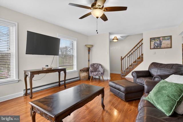 289 BUTTONWOOD DR, Elizabethtown, PA 17022