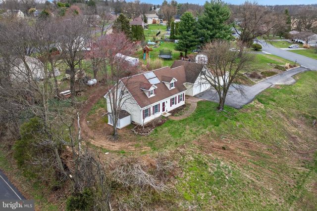 289 BUTTONWOOD DR, Elizabethtown, PA 17022