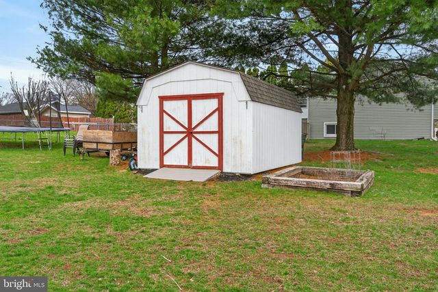 289 BUTTONWOOD DR, Elizabethtown, PA 17022
