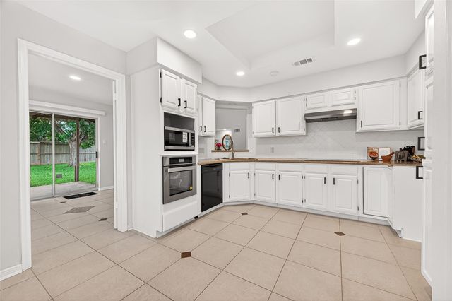 2907 Cotton Stock Drive, Sugar Land, TX 77479