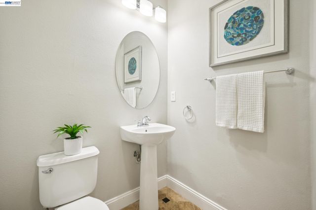 2811 E Sugar Hill Ter, Dublin, CA 94568