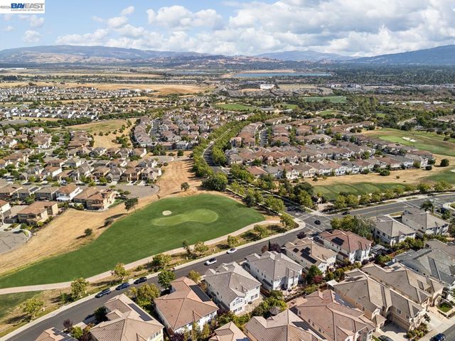 2811 E Sugar Hill Ter, Dublin, CA 94568