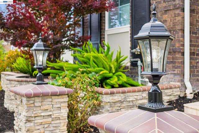 2811 E Sugar Hill Ter, Dublin, CA 94568