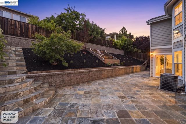 2811 E Sugar Hill Ter, Dublin, CA 94568