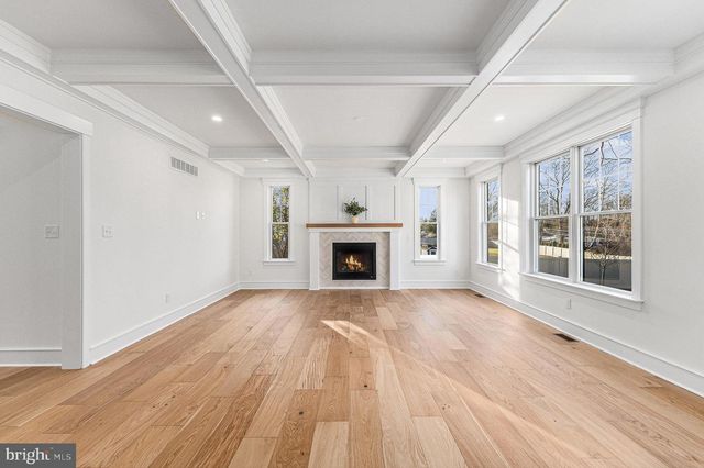 409 W BUTLER PIKE, Ambler, PA 19002