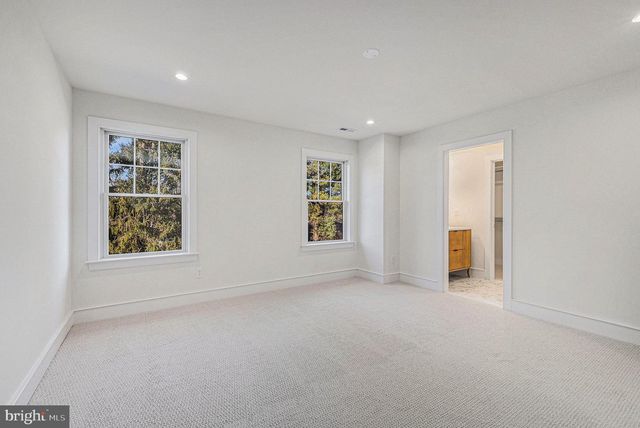 409 W BUTLER PIKE, Ambler, PA 19002