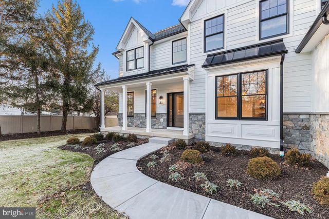 409 W BUTLER PIKE, Ambler, PA 19002