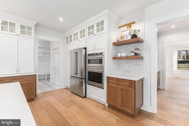 409 W BUTLER PIKE, Ambler, PA 19002