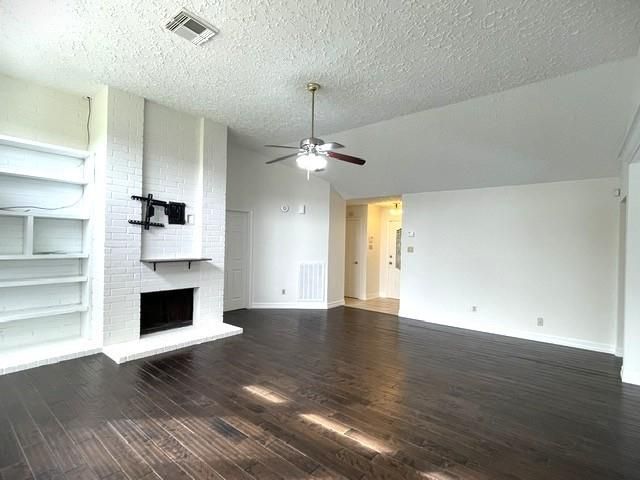 15734 Roxton Ridge Drive, Webster, TX 77598