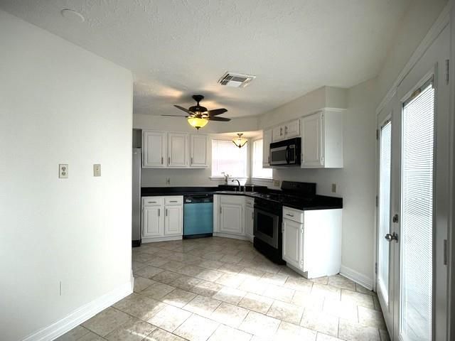15734 Roxton Ridge Drive, Webster, TX 77598