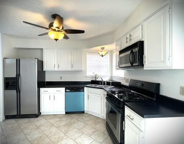 15734 Roxton Ridge Drive, Webster, TX 77598