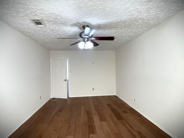 15734 Roxton Ridge Drive, Webster, TX 77598