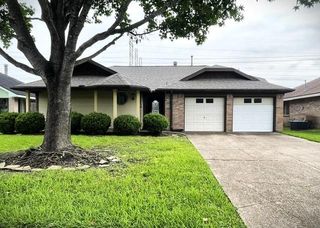 15734 Roxton Ridge Drive, Webster, TX 77598
