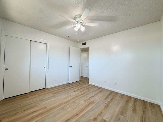 2096 E Sierra Avenue, Fresno, CA 93710