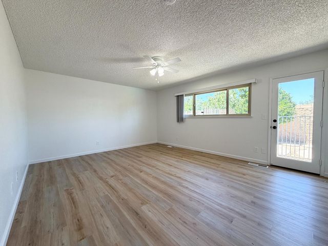 2096 E Sierra Avenue, Fresno, CA 93710
