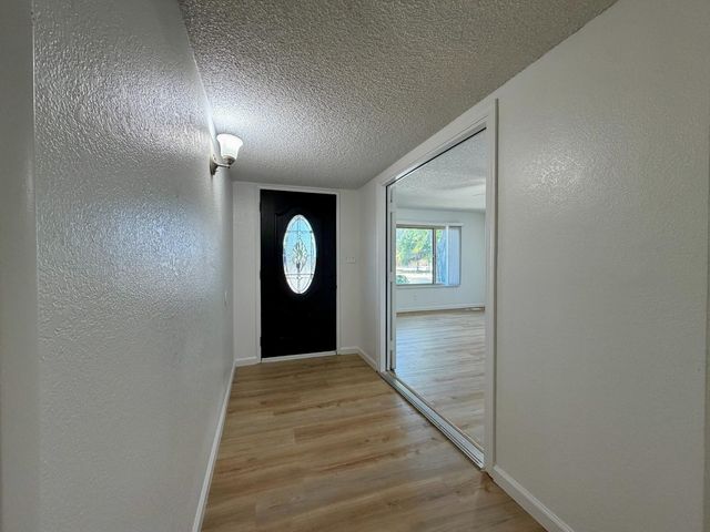 2096 E Sierra Avenue, Fresno, CA 93710