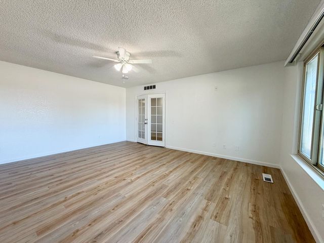 2096 E Sierra Avenue, Fresno, CA 93710