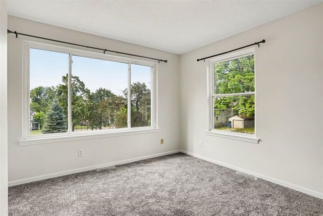 524 Charlotte Avenue, Kalamazoo, MI 49048