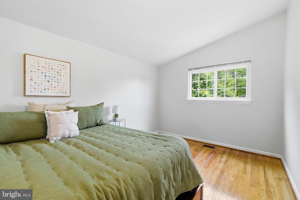 Image 17 of property listing at 7434 PRINCE GEORGE RD, Baltimore, MD 21208