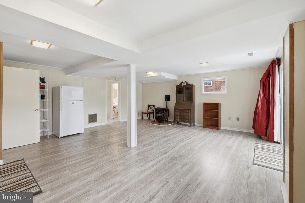 Image 20 of property listing at 7434 PRINCE GEORGE RD, Baltimore, MD 21208