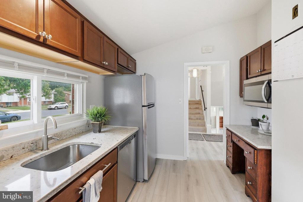 Image 9 of property listing at 7434 PRINCE GEORGE RD, Baltimore, MD 21208