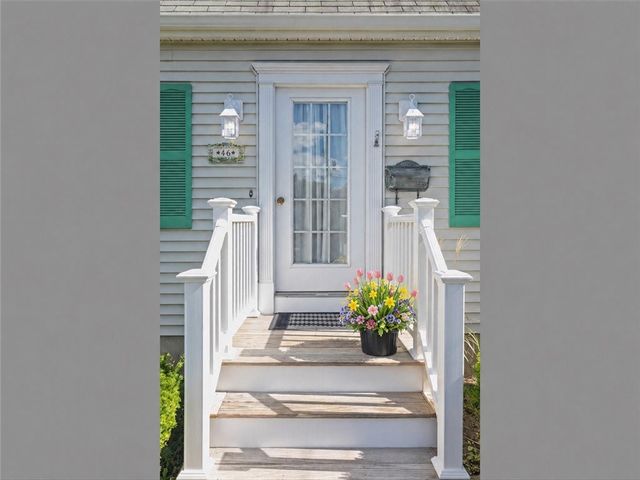 46 North Road, Jamestown, RI 02835