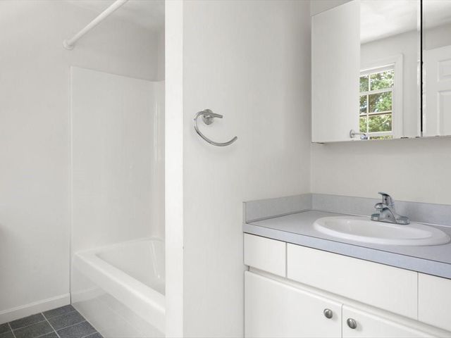 46 North Road, Jamestown, RI 02835