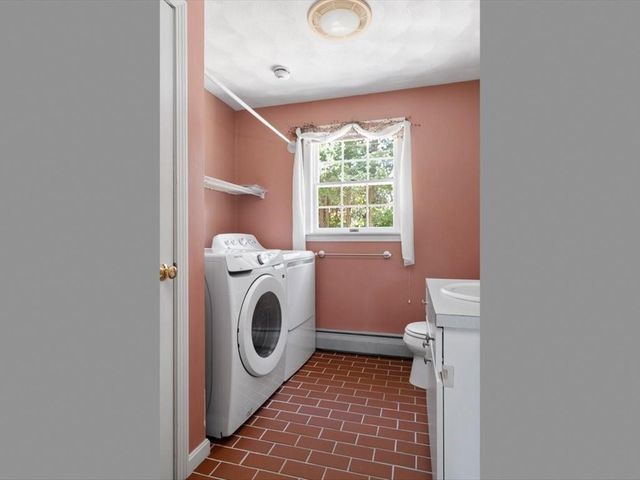 46 North Road, Jamestown, RI 02835