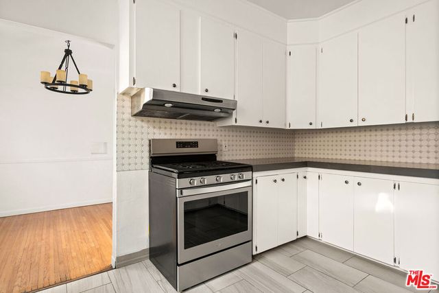 1064 S Hayworth Avenue, Los Angeles, CA 90035