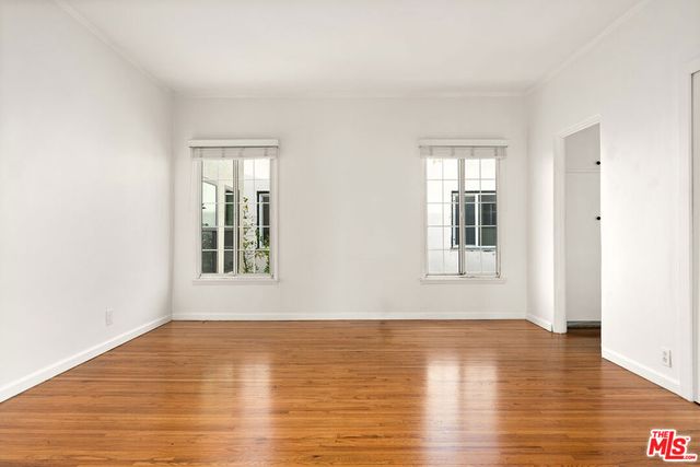 1064 S Hayworth Avenue, Los Angeles, CA 90035