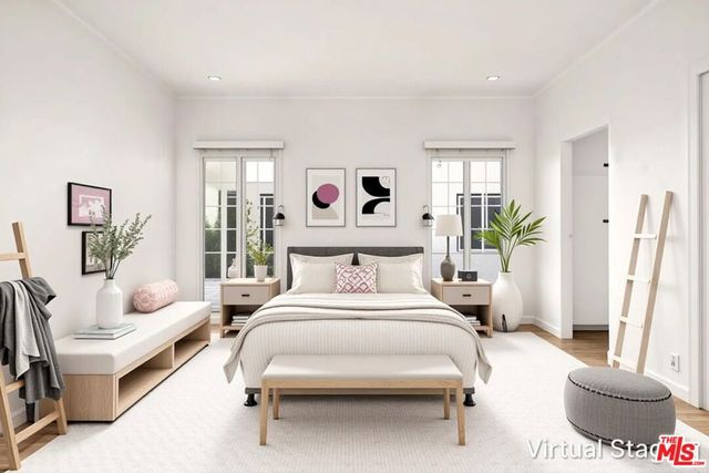 1064 S Hayworth Avenue, Los Angeles, CA 90035
