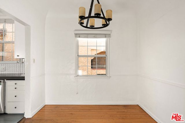 1064 S Hayworth Avenue, Los Angeles, CA 90035