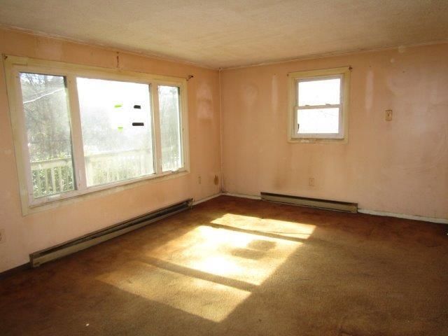 11 Bartlett Road, Derry, NH 03038