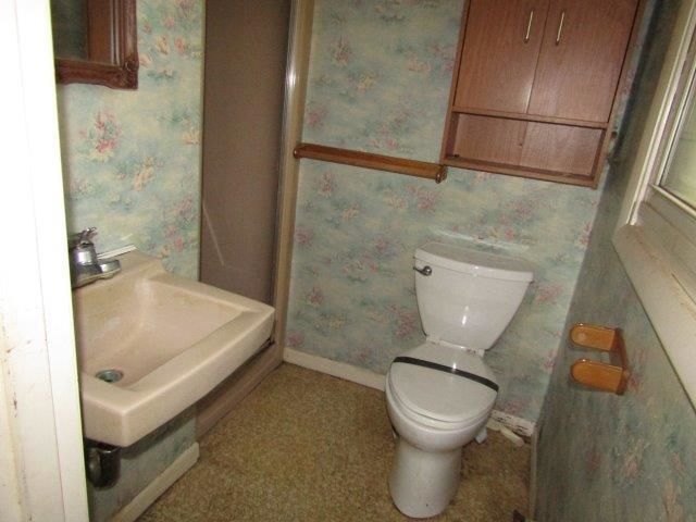 11 Bartlett Road, Derry, NH 03038