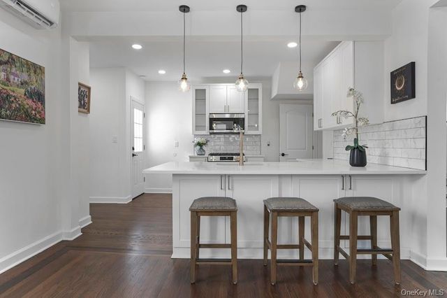 44 Alkamont Avenue, Scarsdale, NY 10583