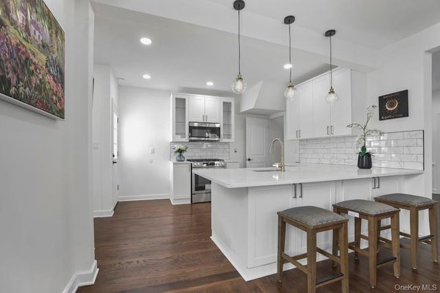 44 Alkamont Avenue, Scarsdale, NY 10583