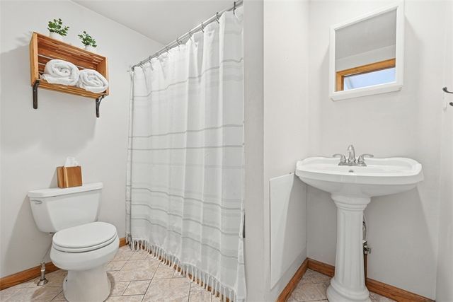 615 Lincoln Pl, Sewickley, PA 15143