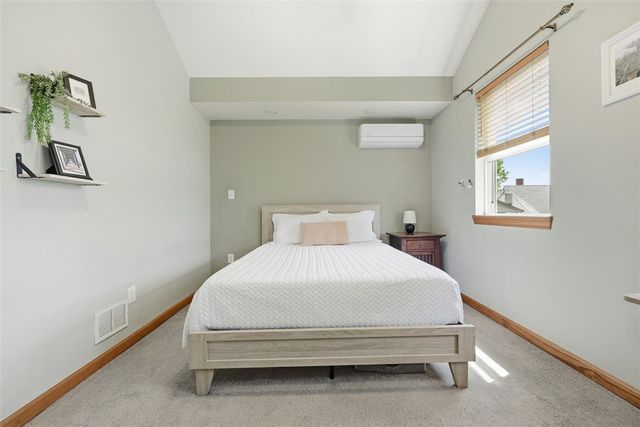 615 Lincoln Pl, Sewickley, PA 15143