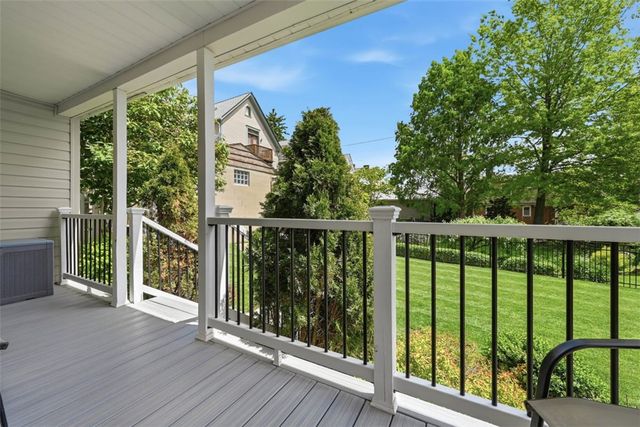 615 Lincoln Pl, Sewickley, PA 15143