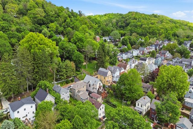 615 Lincoln Pl, Sewickley, PA 15143