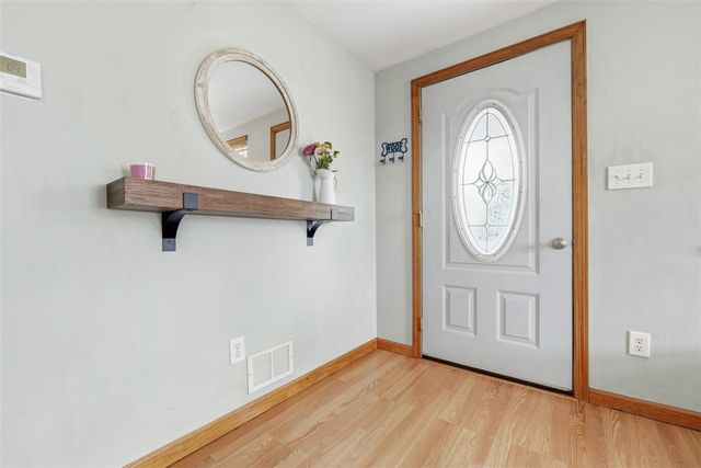 615 Lincoln Pl, Sewickley, PA 15143